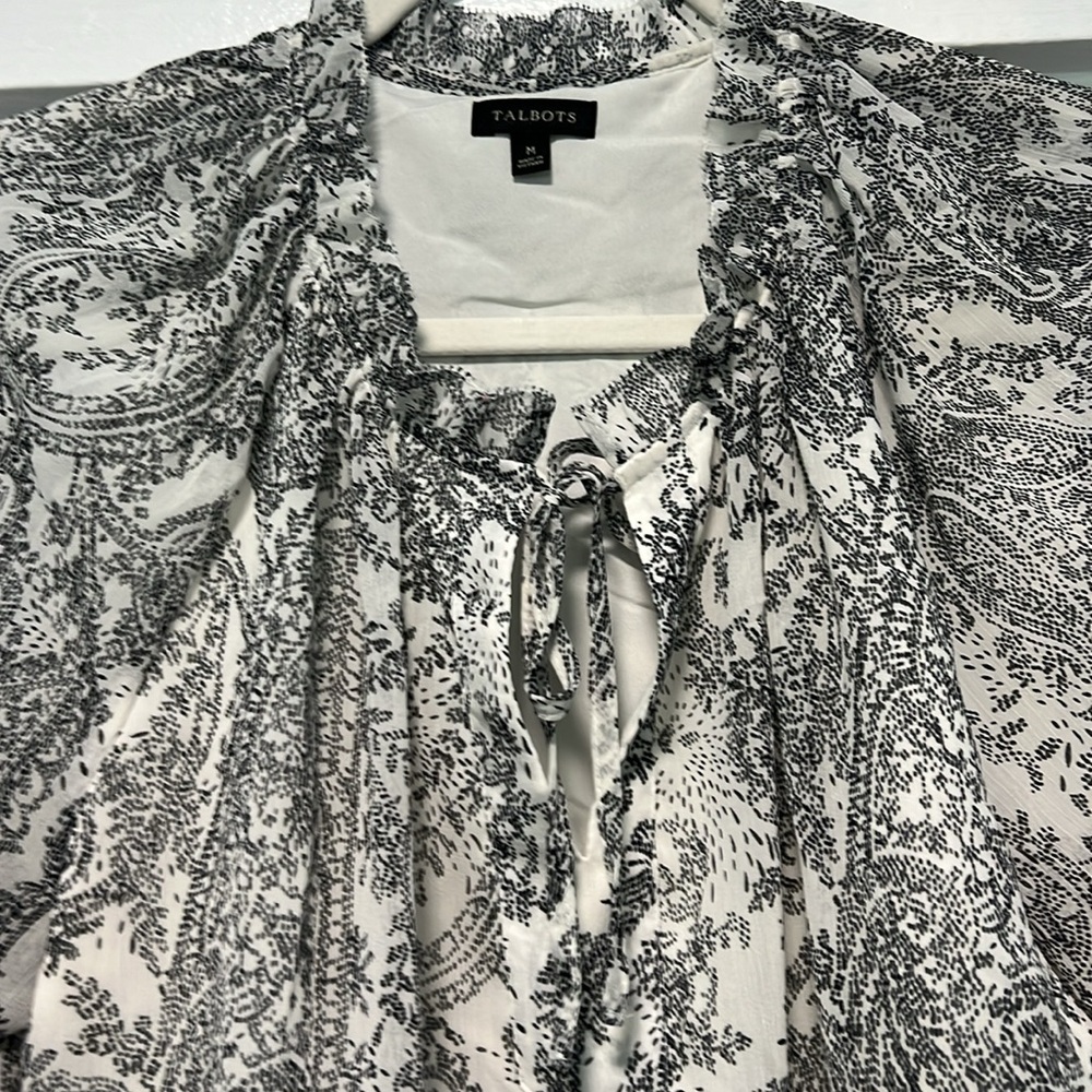Talbots Blouse Medium - Picture 3 of 5